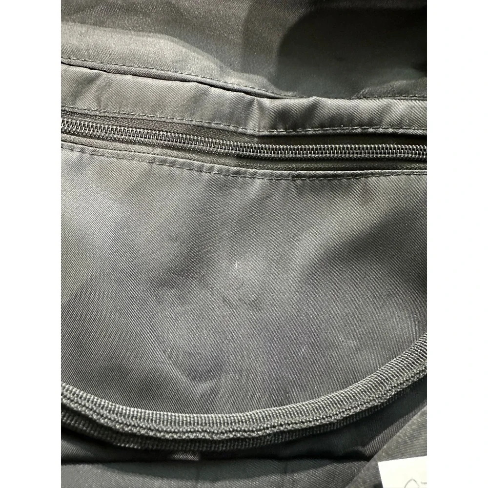 Herschel Supply Co Sutton Duffle Bag Black Weekender Carry On Travel Gym Bag